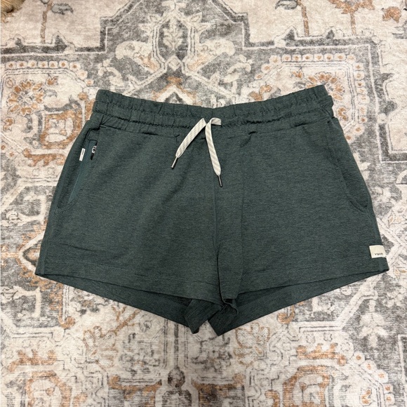 Vuori Pants - Vuori Halo Performance Green Athletic Shorts